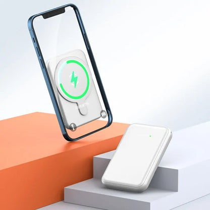 MagCharge 5000mAh Magnetic Wireless Power Bank